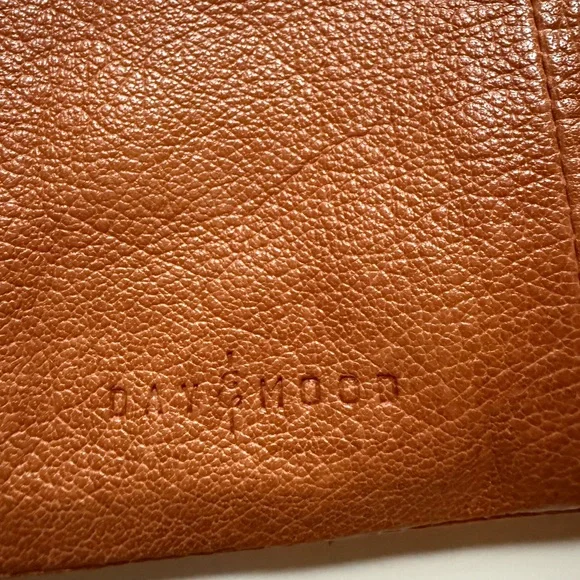 The Day & Mood sling Crossbody brown leather oversized clutch zip closure EUC - Picture 5 of 10